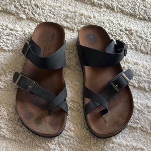 White Mountain Black Sandals